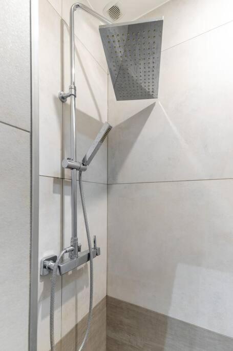 Gaite Montparnasse : Magnifique Studio 巴黎 外观 照片